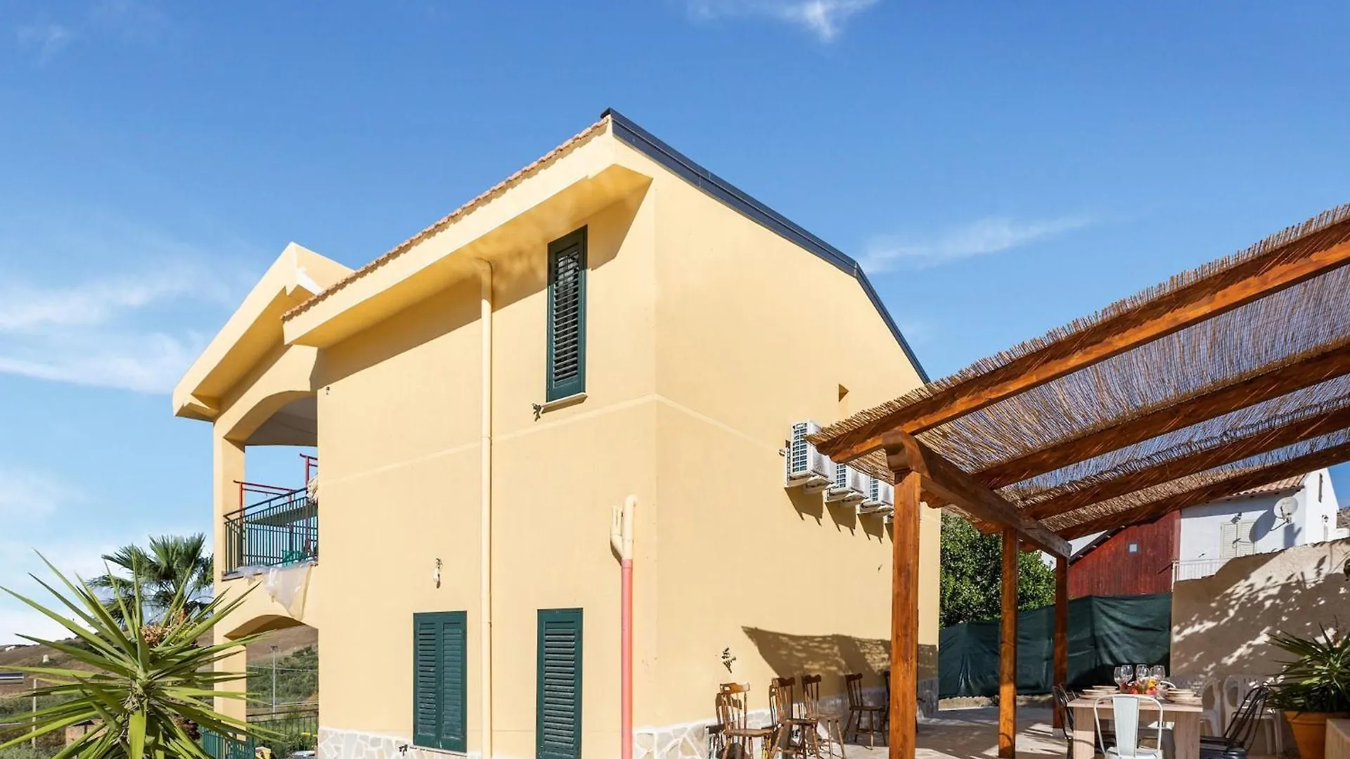 Ravishing Villa In Realmonte With Private Swimming Pool