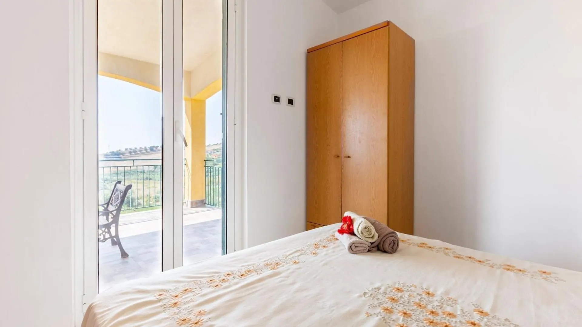 Ravishing Villa In Realmonte With Private Swimming Pool Italy